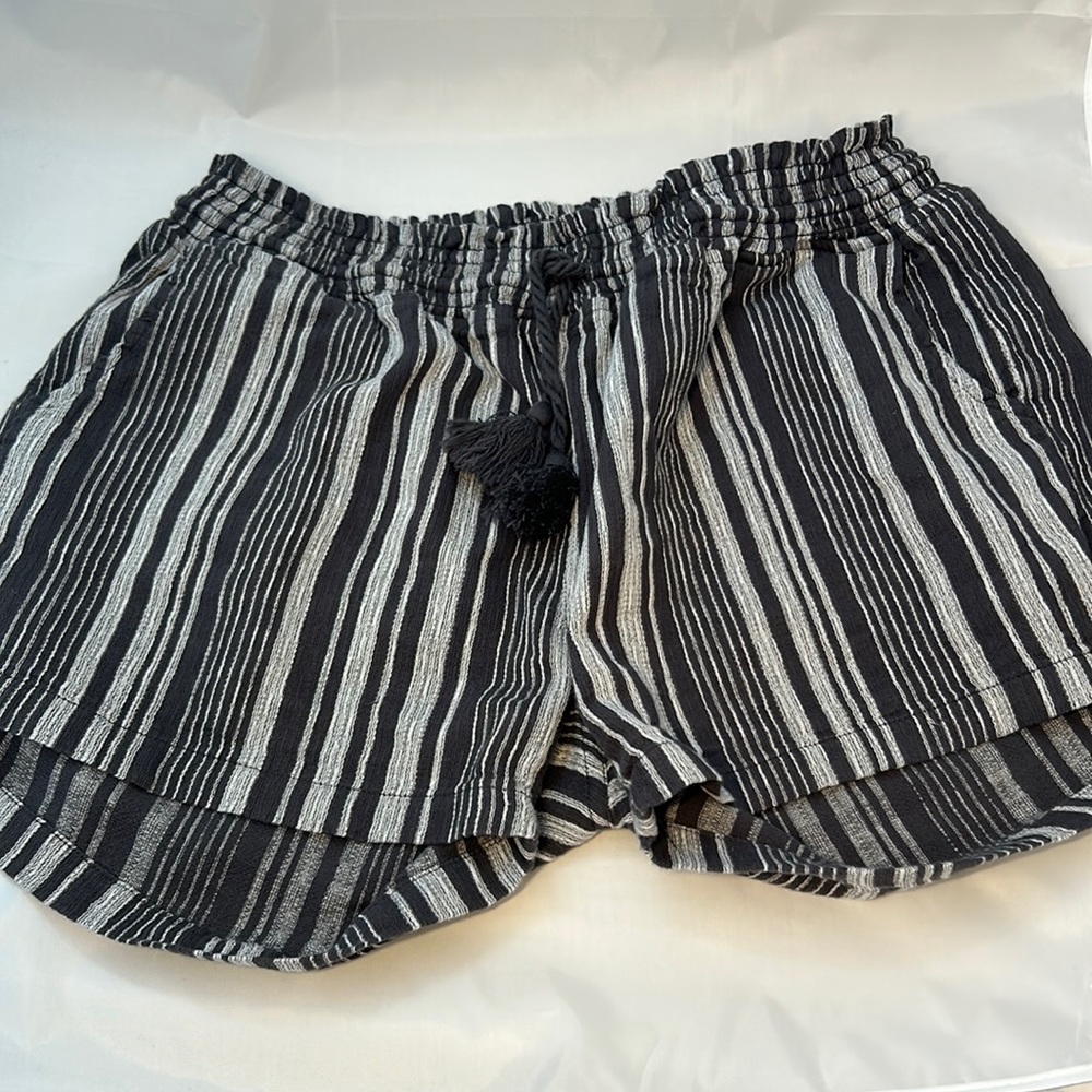 Salt Life grey striped shirt size large